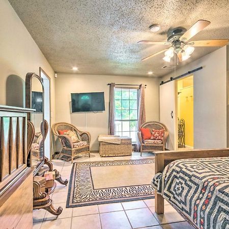 Lakefront Hot Springs Home With Updated Deck And Dock! Exterior photo