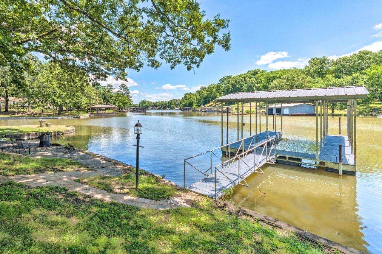 Lakefront Hot Springs Home With Updated Deck And Dock! Exterior photo